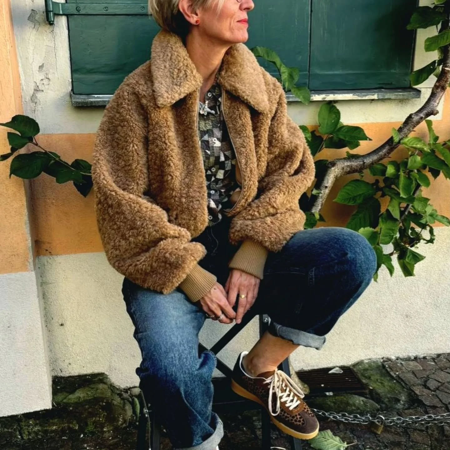 Wir lieben unsere neue Herbstmode! 🍂

Teddy Bomberjacke | Gr. S &amp; M (last sizes) | 189,95 &euro;
Bluse aus Viskose | Gr. 38, 40 &amp; 42 | 79,95 &euro;
Barrel Jeans | Gr. 26 - 31 | 99,95 &euro;
Sneaker | Gr. 37 - 39 (last sizes) | 109,95 &euro;
