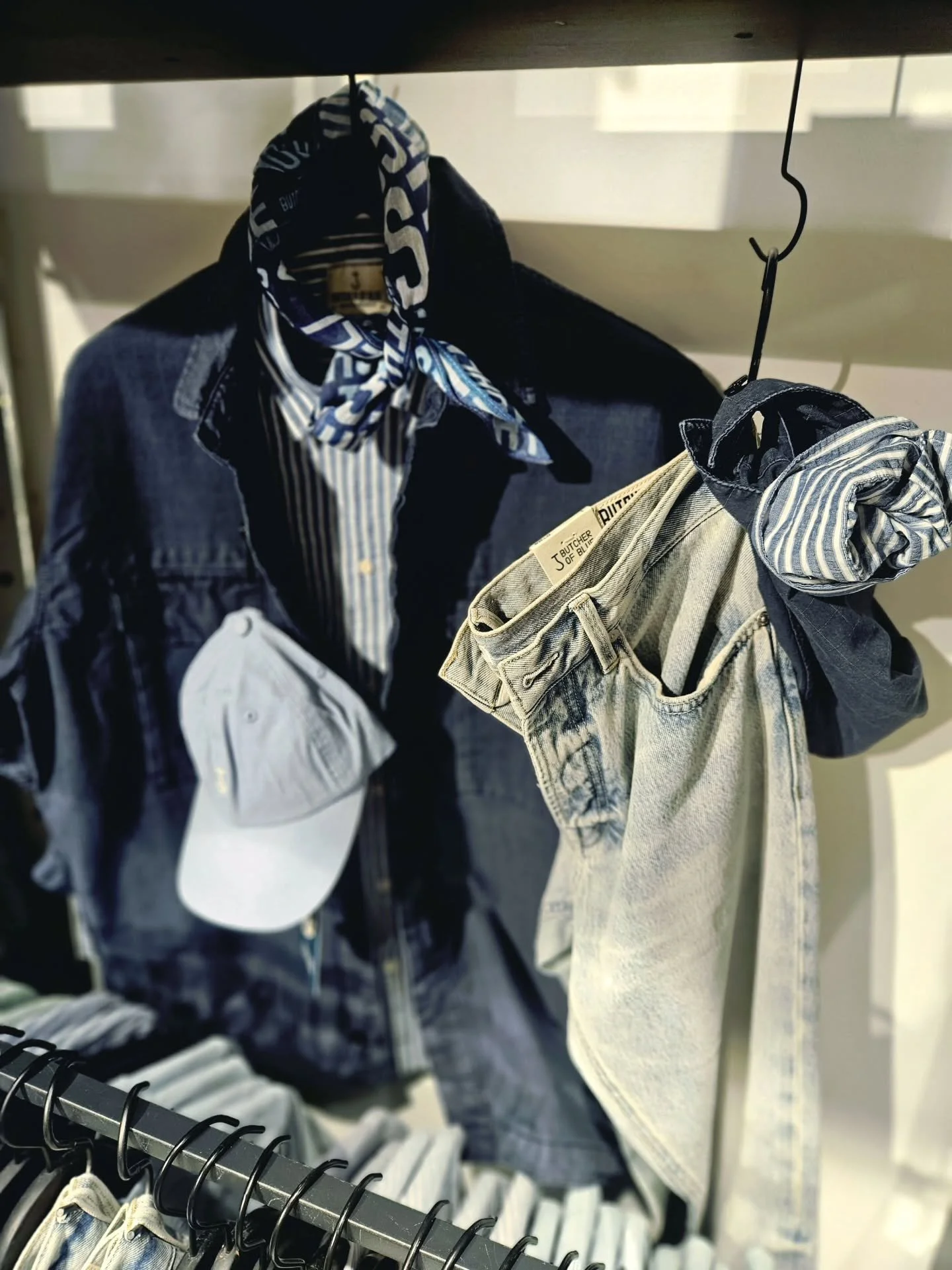 New arrivals from Butcher of Blue!
@butcherofblue 

One of our most favorite brands FOR HIM 👖 

&deg; B Corp zertifiziert
&deg; h&ouml;chste Qualit&auml;ts- &amp; Produktionsstandards
&deg; gegr&uuml;ndet in den Niederlanden 
&deg; 100% Denim DNA

K