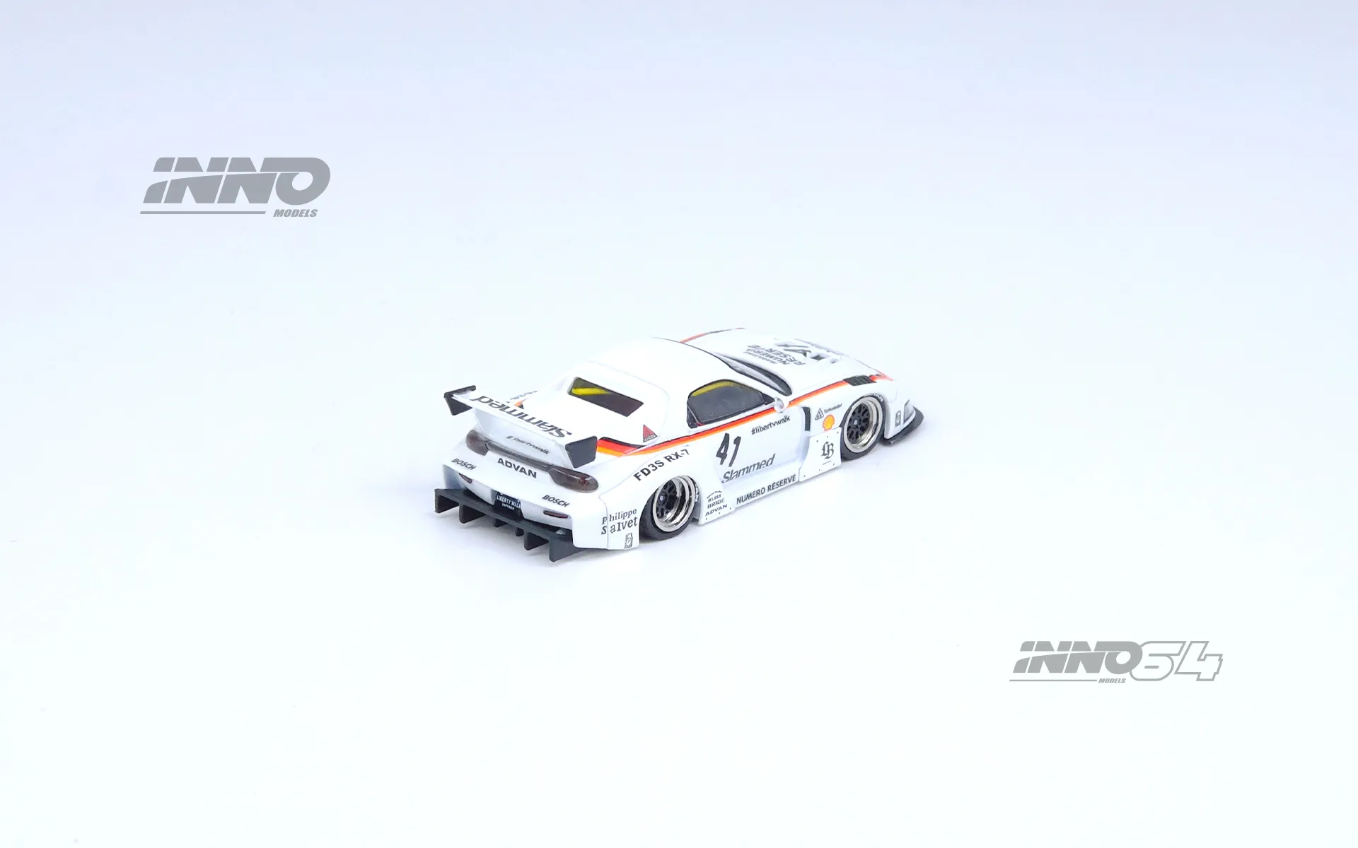 Inno64 1:64 Mazda RX-7 (FD3S) LB-Super Silhouette White #41