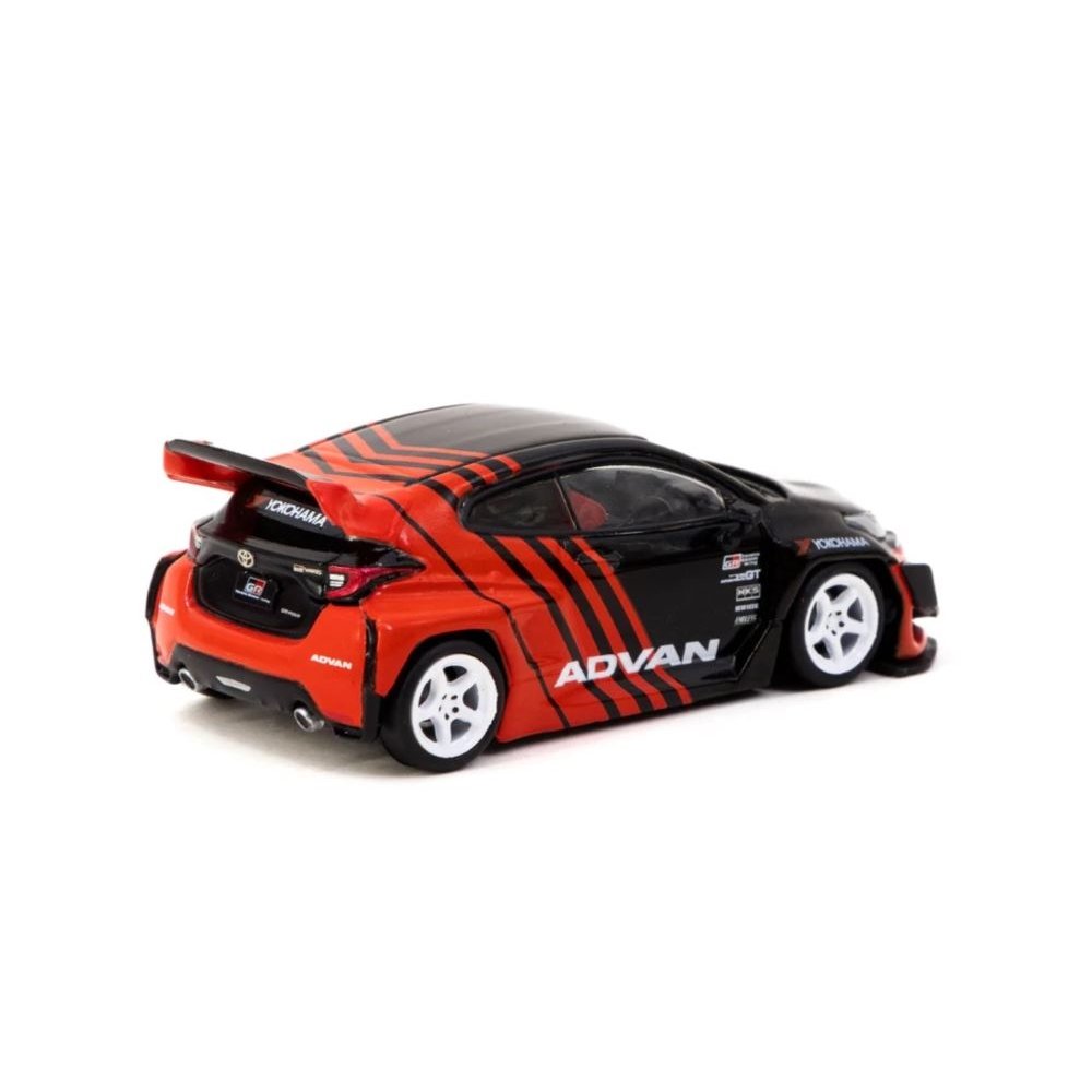 Tarmac Works 1:64 Pandem Toyota Yaris Advan With Truck Packaging