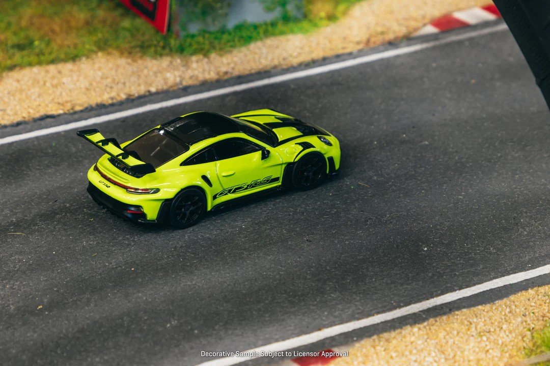 Tarmac Works 1:64 Porsche 911 (992) GT3 RS Acid Green