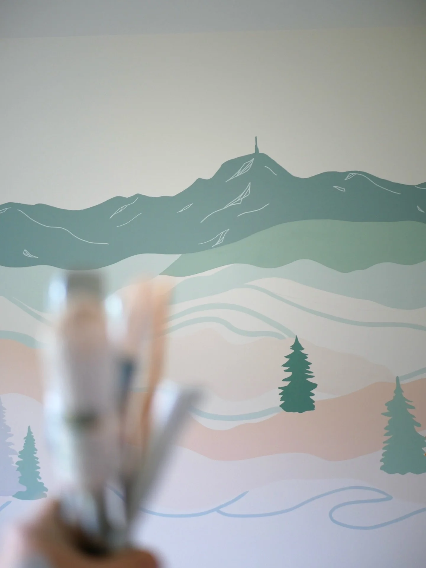 Qui n&rsquo;a jamais r&ecirc;ver de s&rsquo;endormir aupr&egrave;s des montagnes ?

🌙 C&rsquo;&eacute;tait le r&ecirc;ve de Morgane et Julien qui voulaient pour leur nouveau cocon, une t&ecirc;te de lit personnalis&eacute;e !

Un beau projet, r&eacu