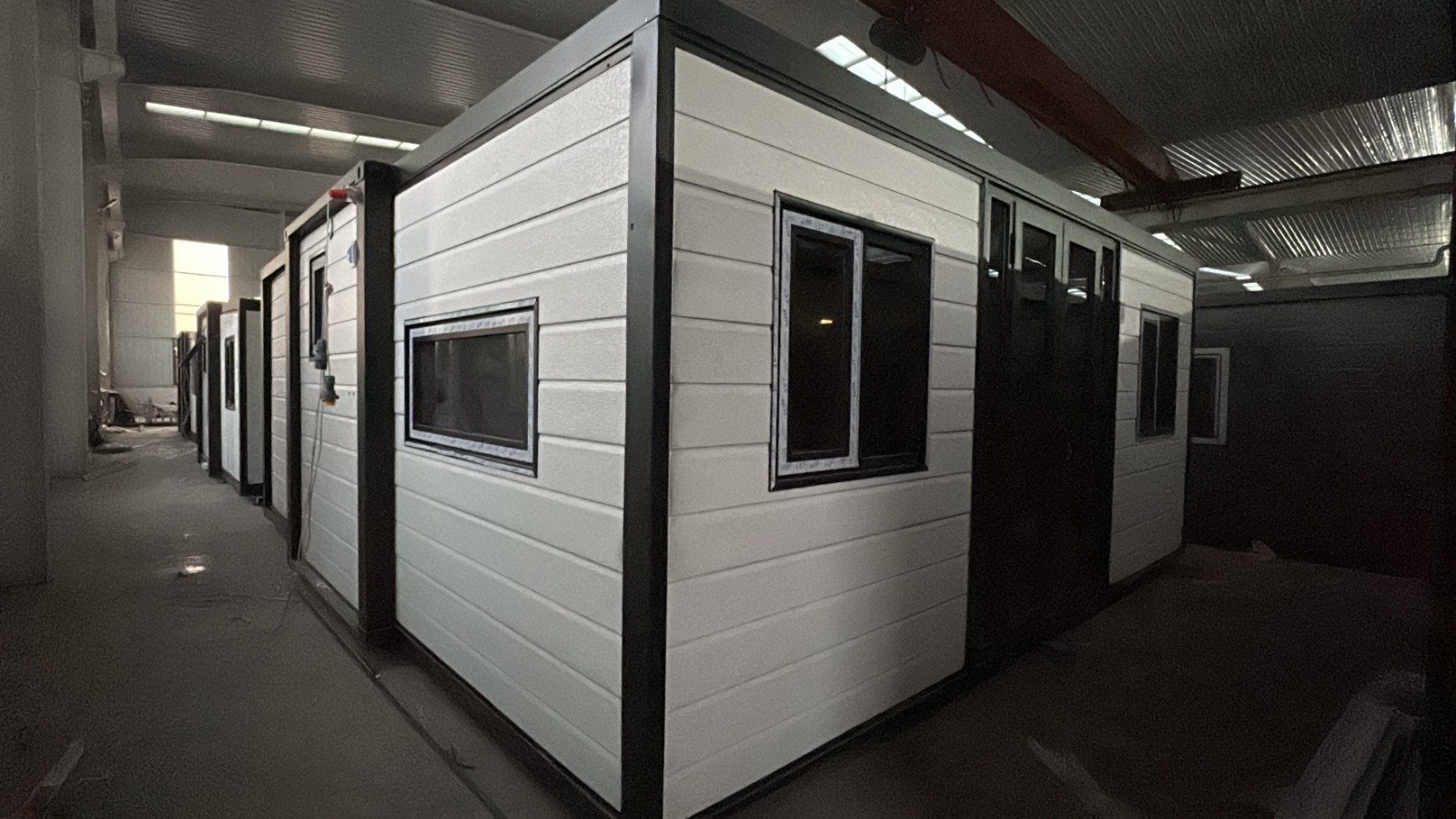 20FT EXPANDABLE CONTAINER HOME
