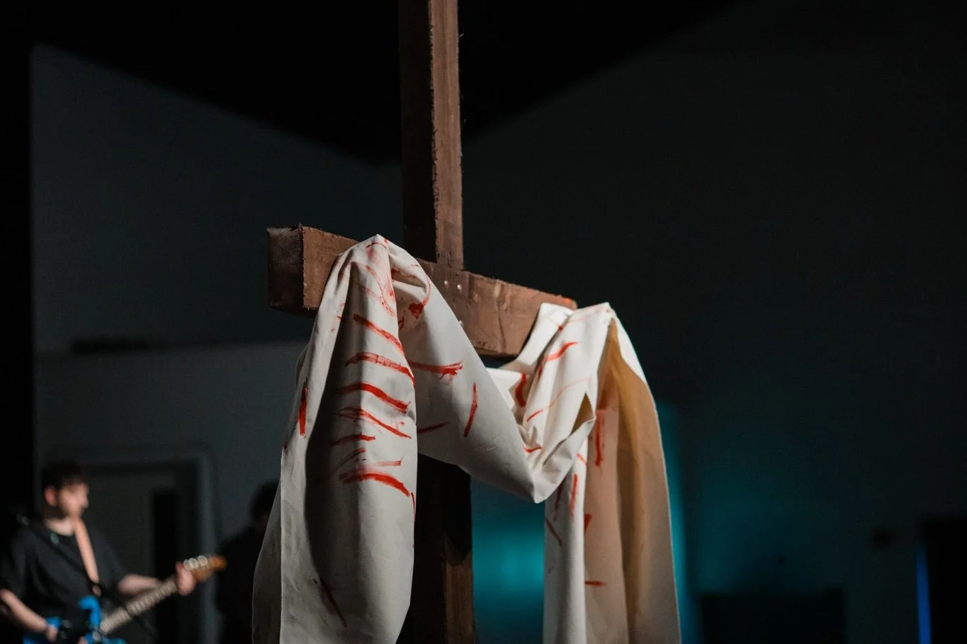 A Journey of Reflection.
An evening set apart to sit at the feet of the cross.

Thankful to the many who prepared such a deeply meaningful evening.