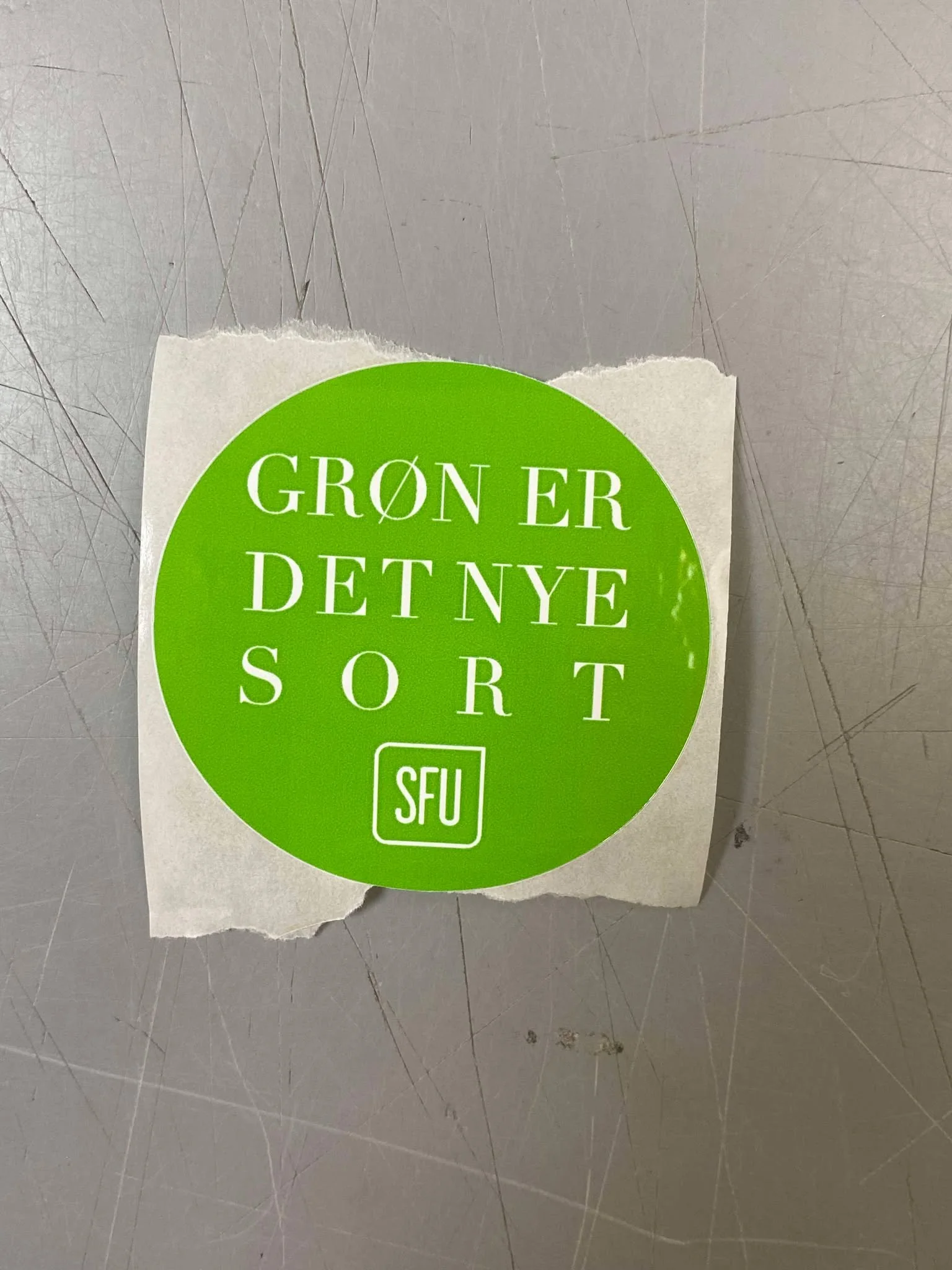 Klistermærke - Grøn er det nye sort (10 stk)