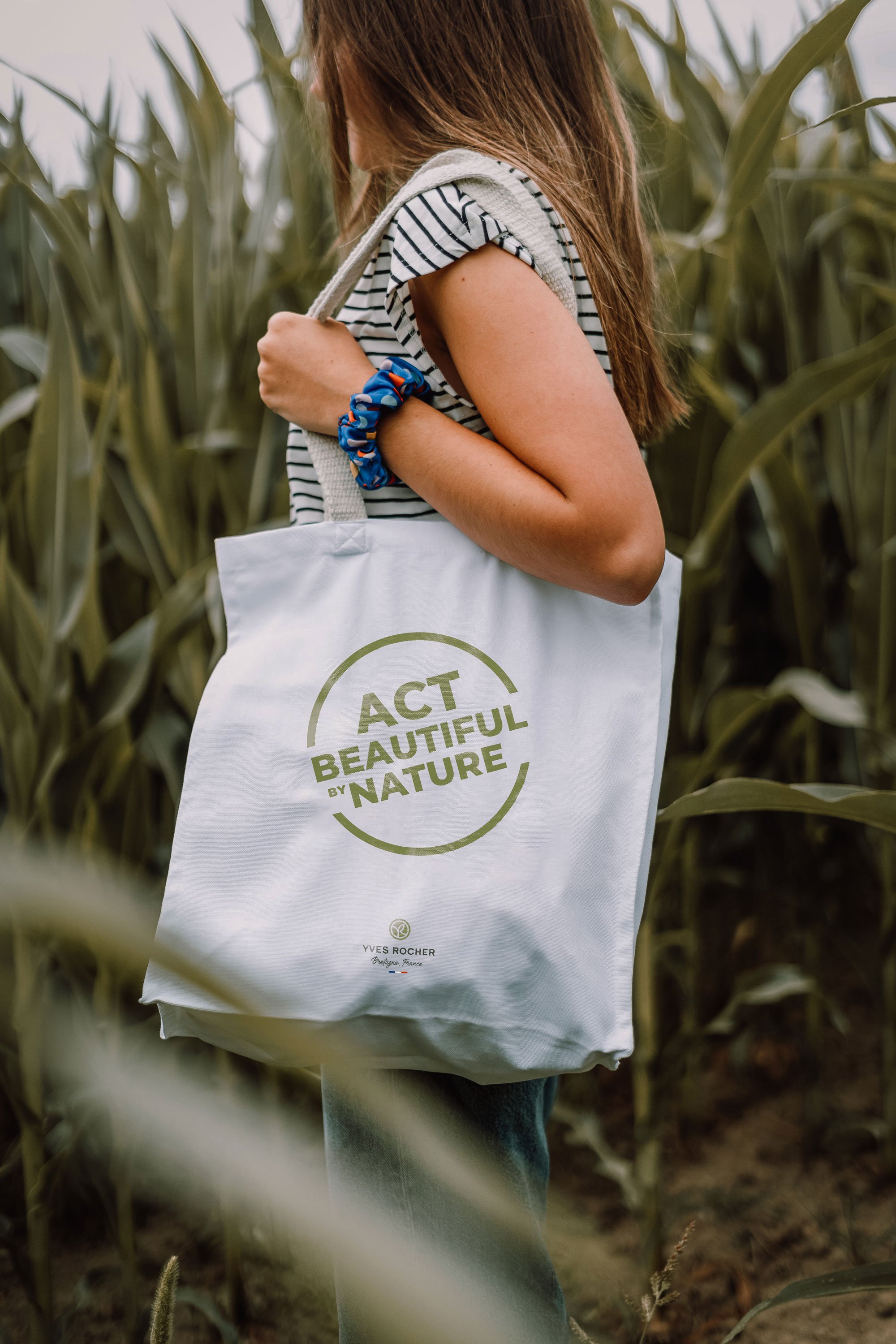 TOTE-BAG_01.jpg