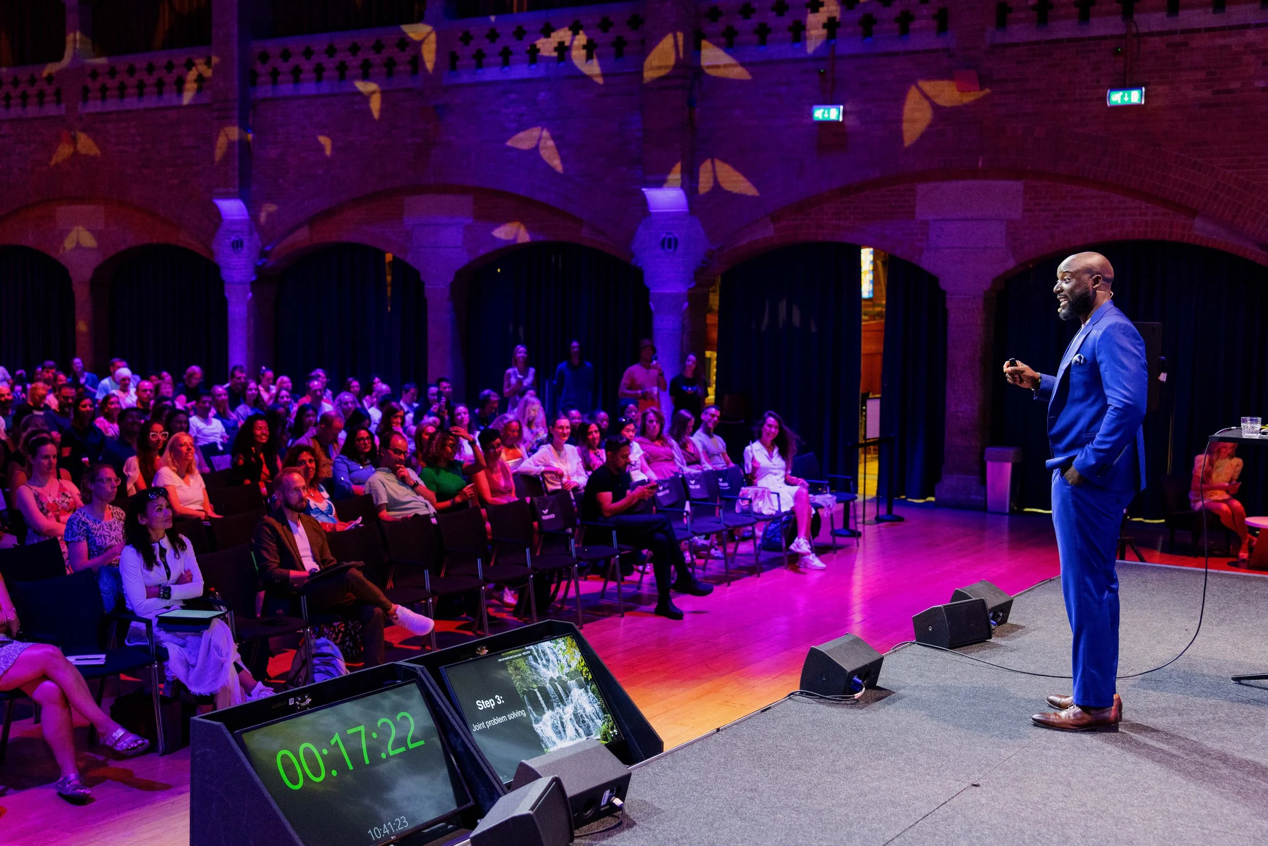 Negotiation Expert Kwame Christian Delivers Keynote at Prestigious Mindvalley University Amsterdam, Earning Exceptional 4.9/5 Rating from Global Audience