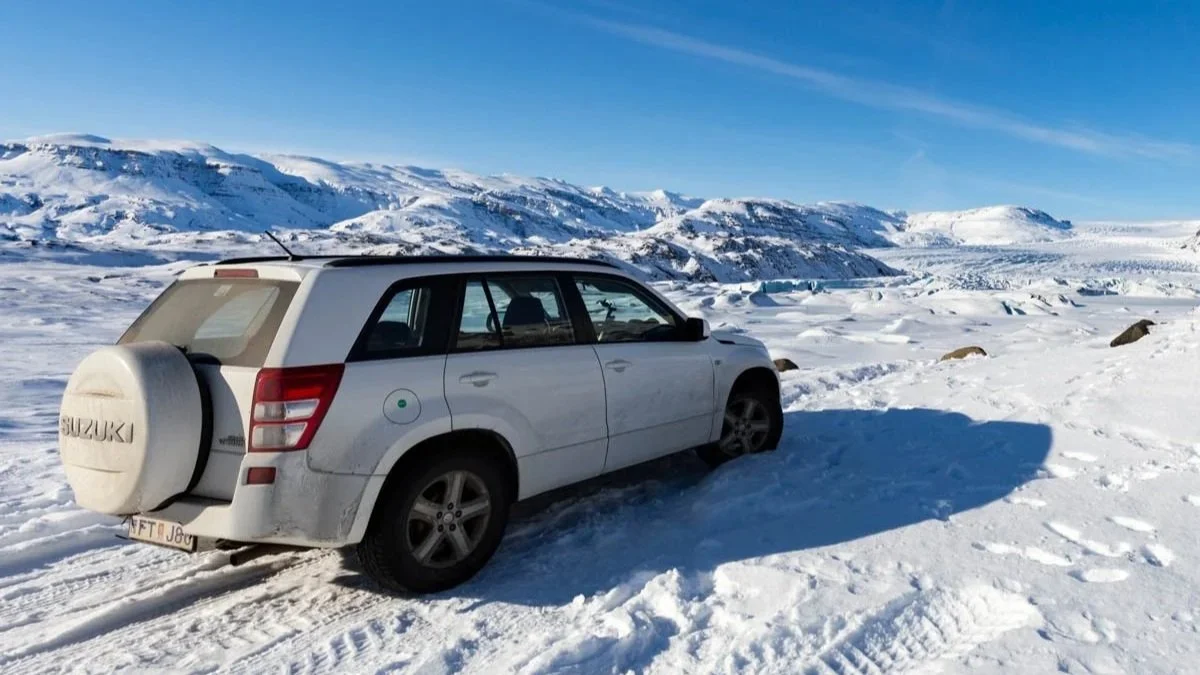 Im Winter würde ich immer ein 4x4 Fahrzeug wählen.