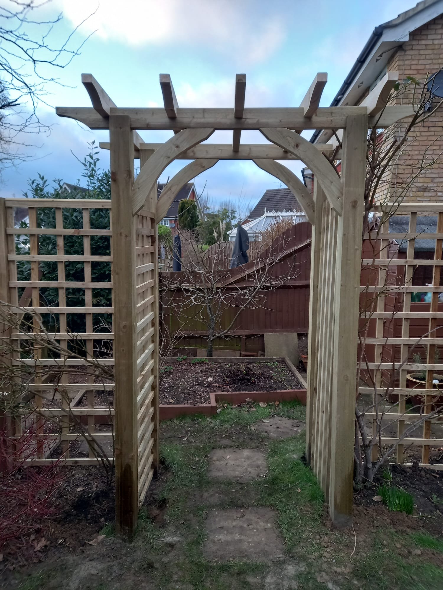 Flat Top Archway with Square Trellis
