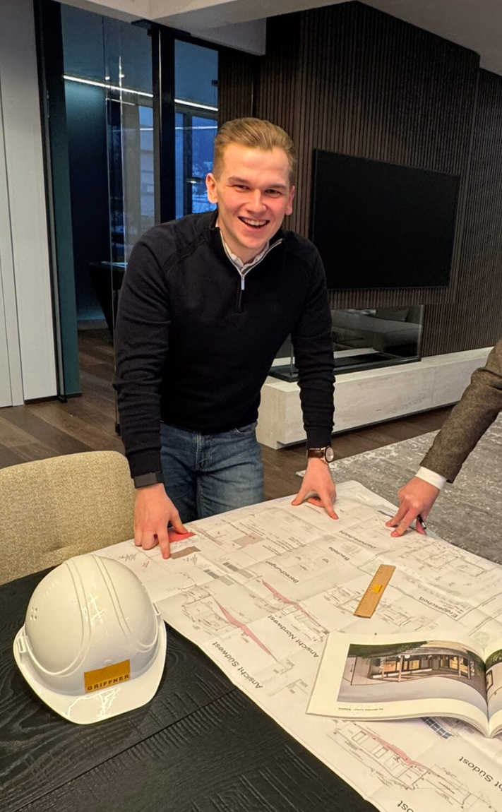 Thomas Brunnbauer entwirft einen Plan für ein Haus für individuelle Kunden in Oberösterreich und Bayern. Planung Thomas Brunnbauer Hausbau