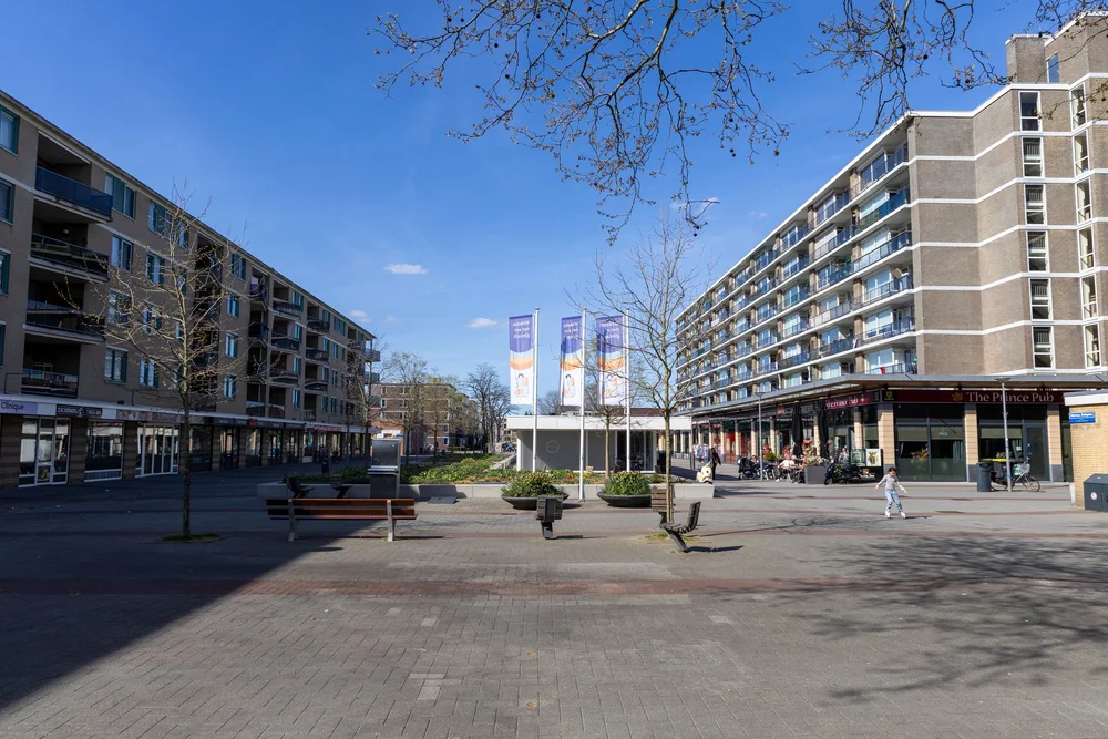 Plein bij woonproject Van Milplaats