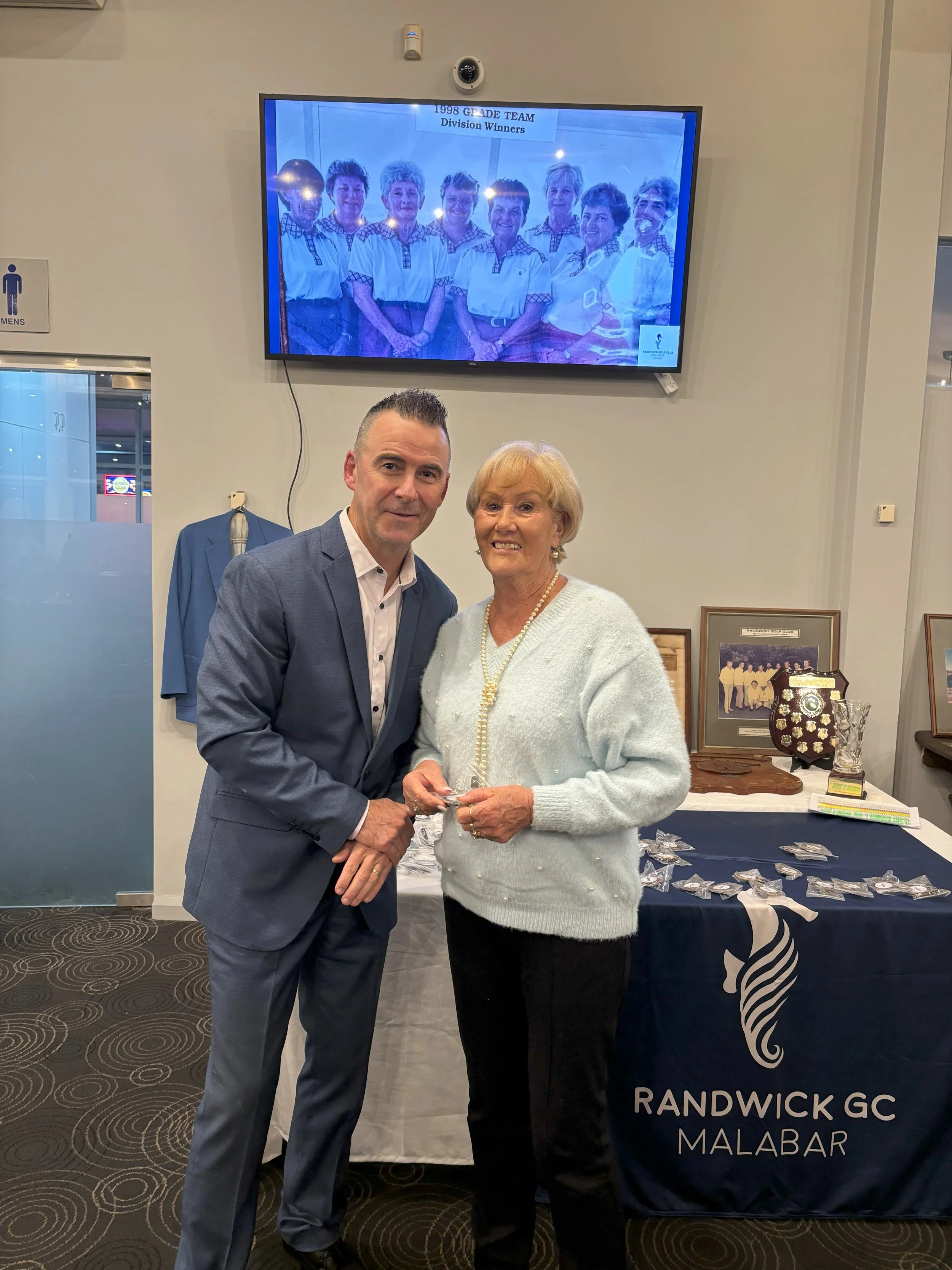 Sandra Jones (B).jpeg