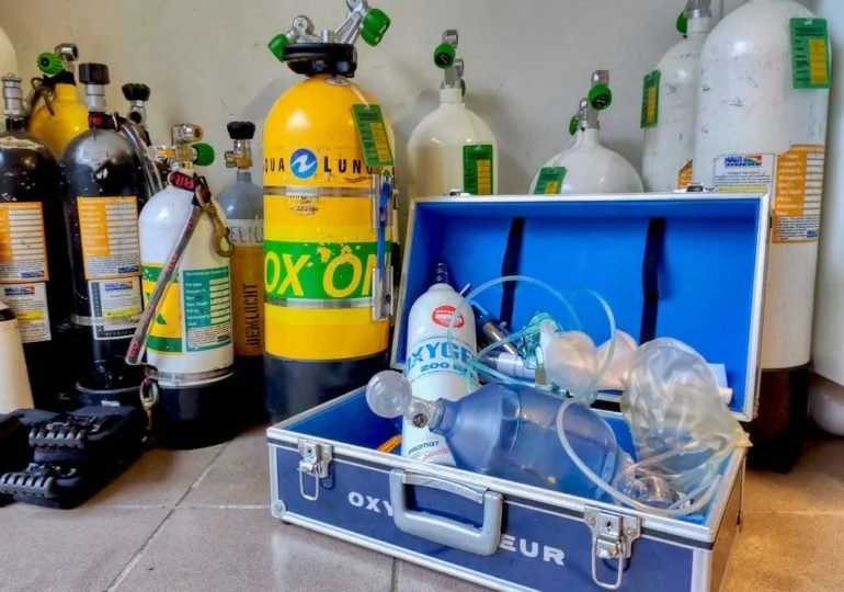 PADI Emergency Oxygen Provider Course in Littlehampton