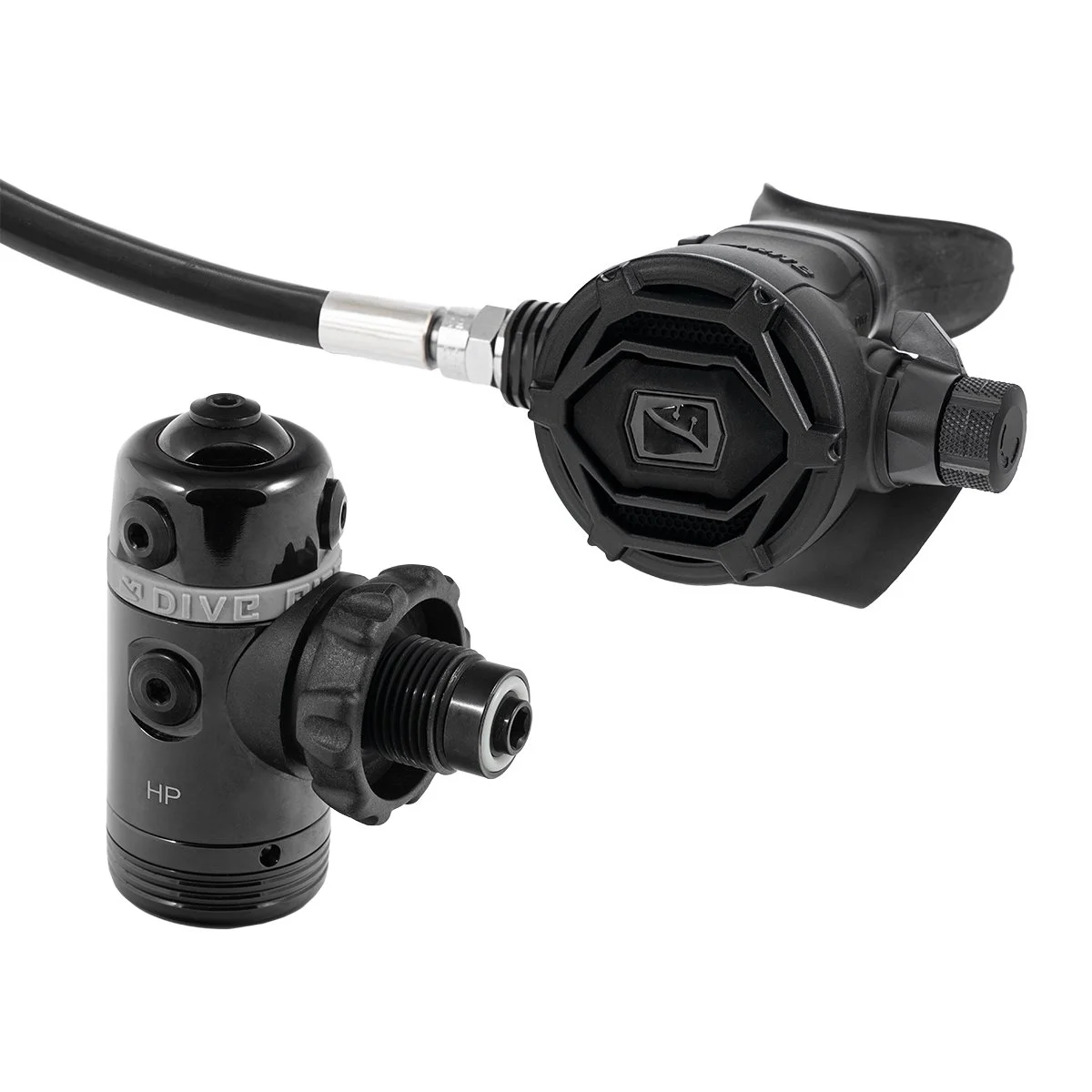 Dive Rite XT1 DIN first stage and XT4 second stage regulator with low-pressure hose