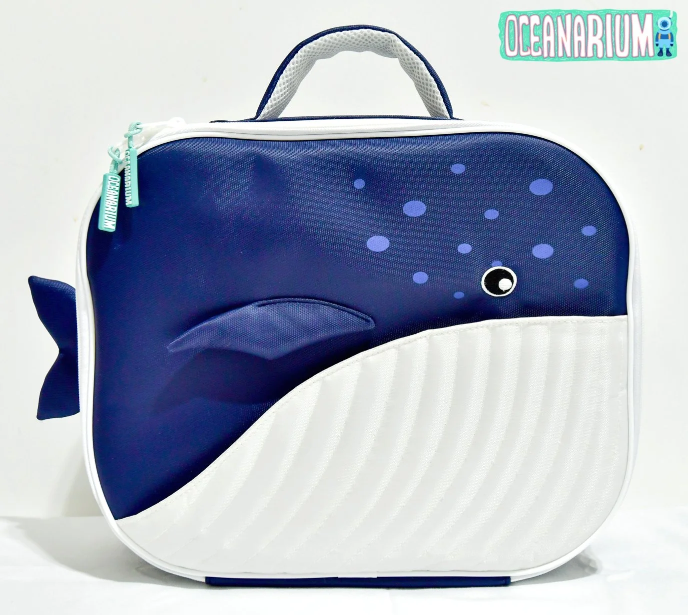 Oceanarium humpback whale regulator bag in navy