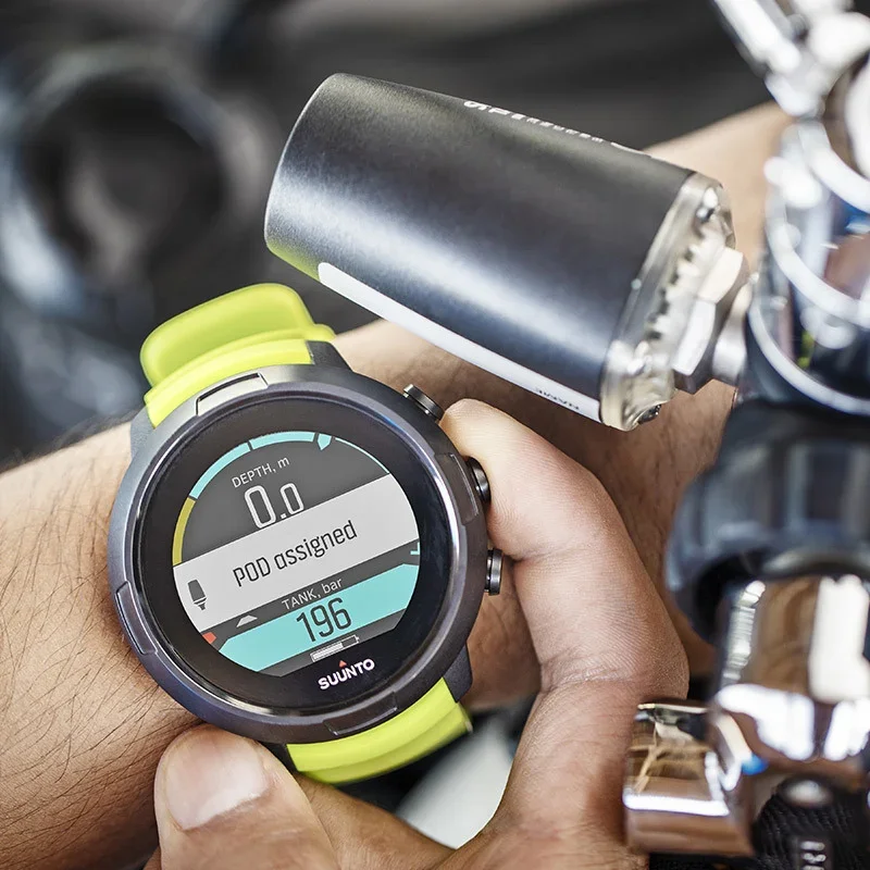 ss020306000-suunto-tank-pod-02.webp