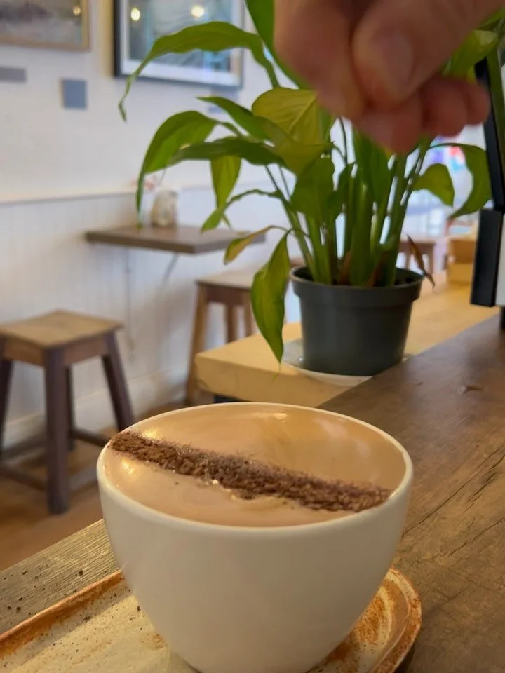 🍂 AUTUMN SPECIALS 🍂
There’s been two new additions to our specials menu, and both our some of our all time favourites! 
Cardamom Hot Chocolate - made with our 70% single origin cacao, cardamom, sea salt and topped with crumbed cacao 🍫
Whi