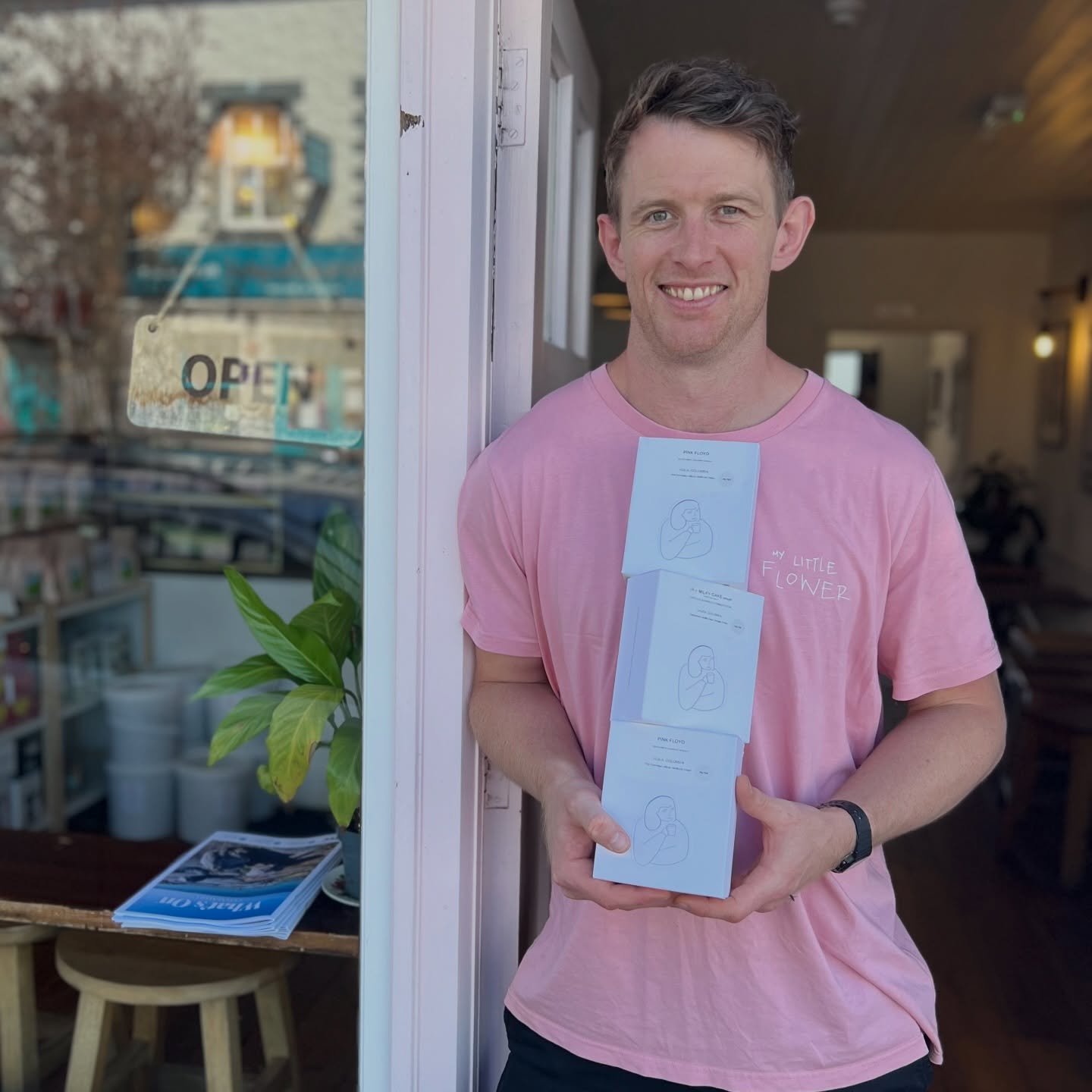 Welcoming @dakcoffeeroasters back in the house 🇳🇱

We&rsquo;ve always loved having Dak on our guest menu. The coffees are always a unique experience!

🍭 Pink Floyd - on filter, anaerobic washed - pink gummies, lollipop and vanilla ice cream 

🍰 M
