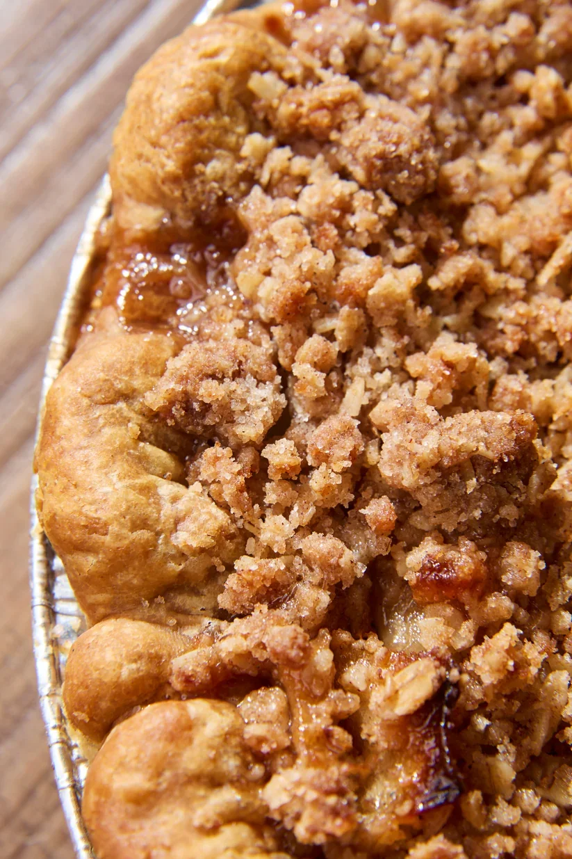 Apple_Crisp_Zoom_Thanksgiving_2024.webp