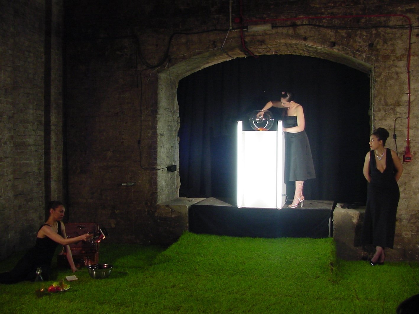Françoise, Sheila, Val  in   Grand Finale     (London, 2007). Photo by Luiz Fernando Lobo.