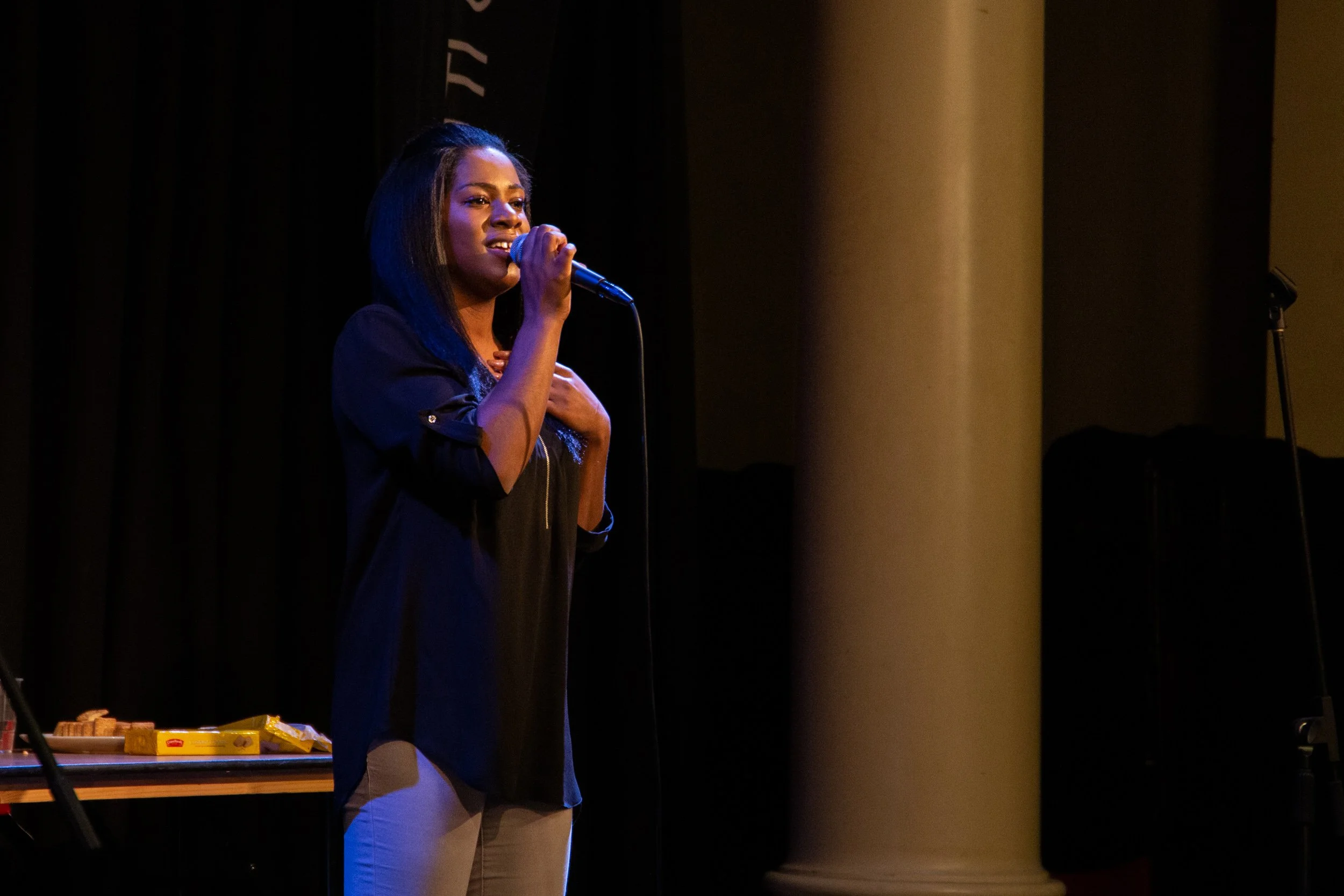 Cherise Phillips sings (2019), photo by Louis Simpson