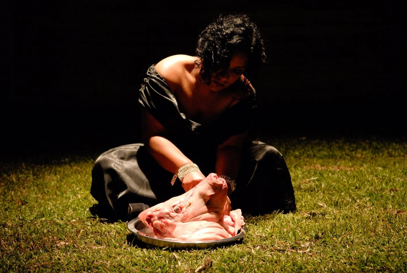 Latai Taumoepeau in   Finale     (Sydney, 2008). Photo by Heidrun Löhr.