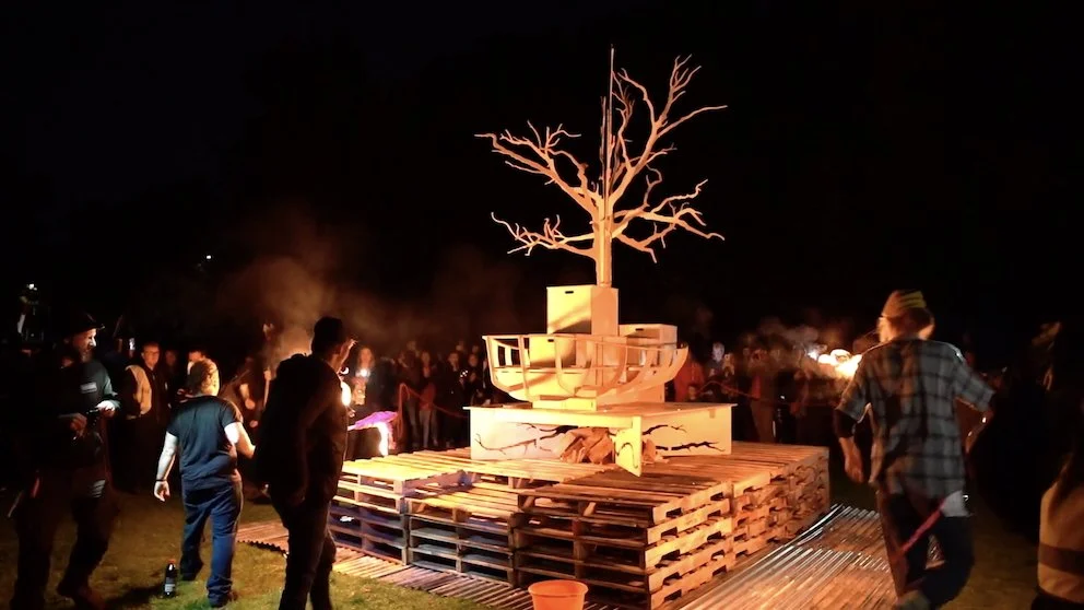    Pyre Parade      (2021) by the Rough Band. SPILL TV video still.