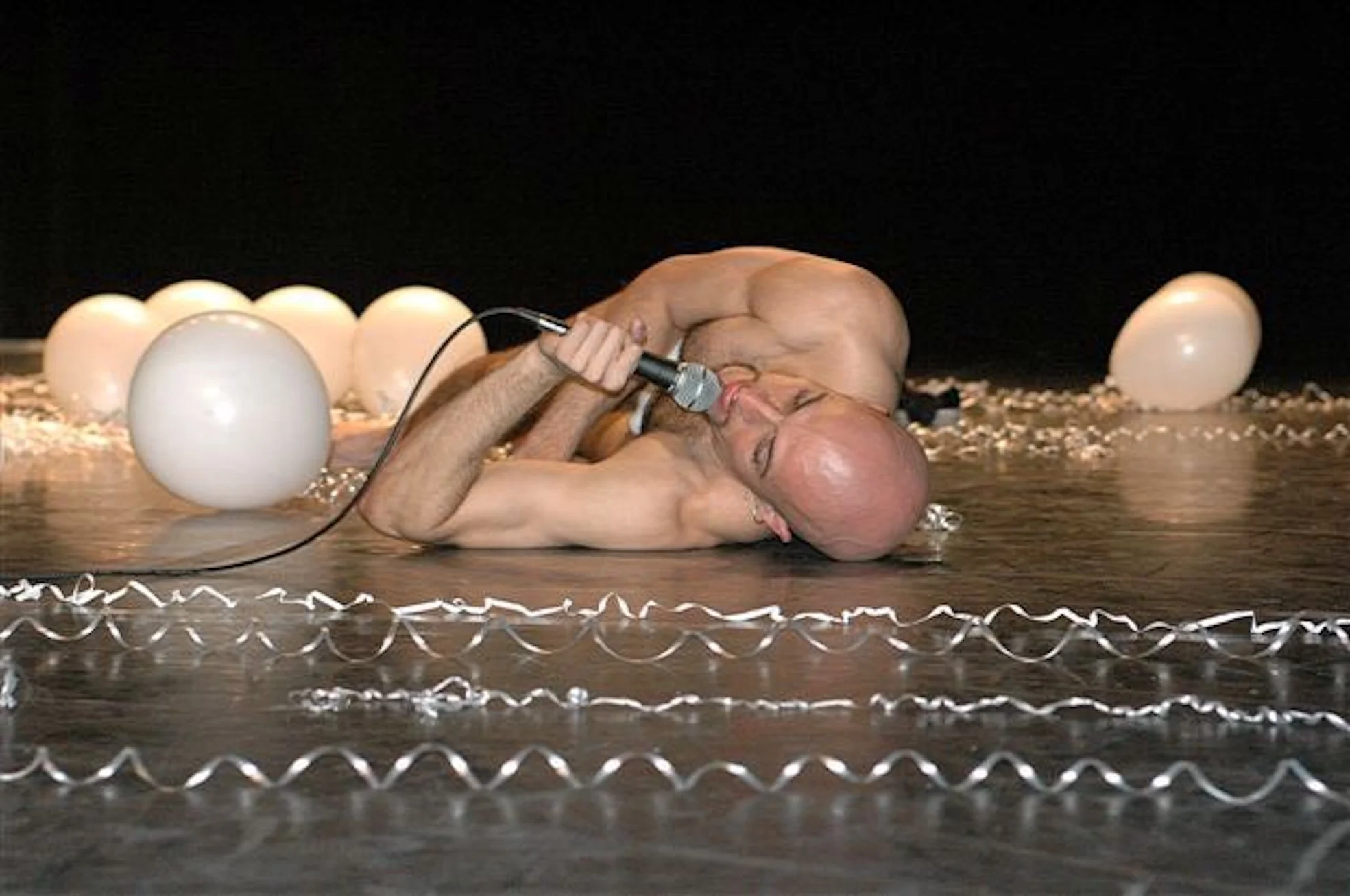   I’m Not Here [Or The Dying Swan]     (2007), André Masseno. Photo by Raquel Rocha.