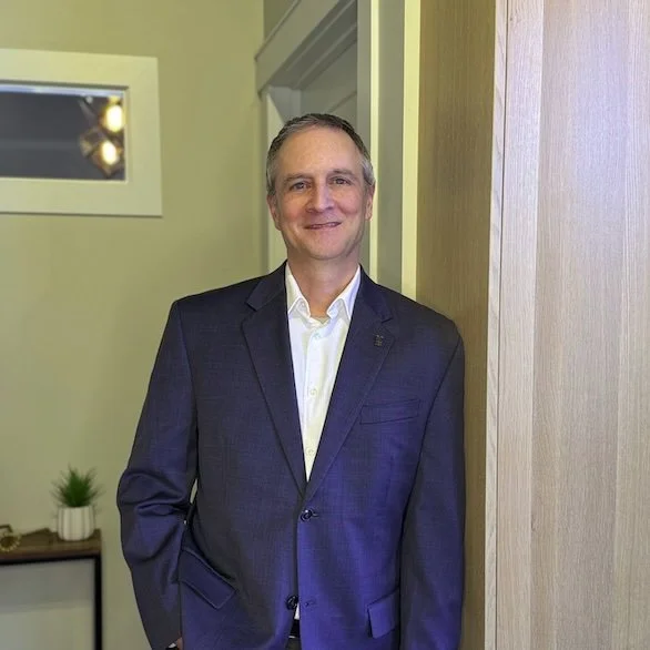 Daryl Ham, Sales & Client Experience Advisor, Ellie Cabinet Co.