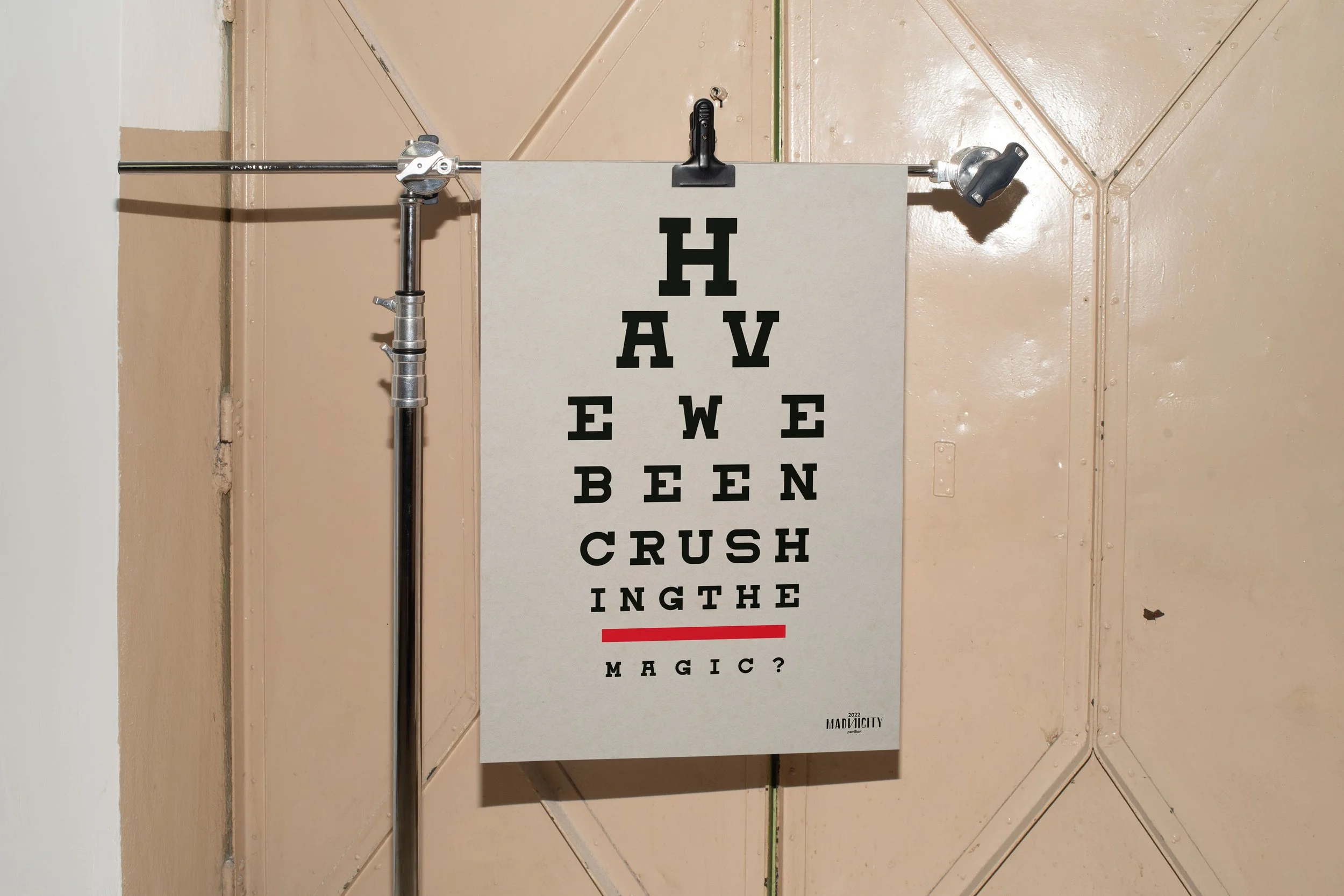 Free Poster Hanging on Tripod Mockup kopia.jpg