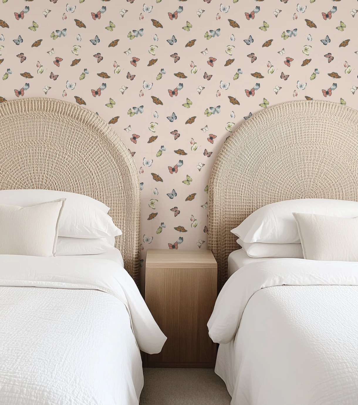 Mavie Wallpaper in Pink