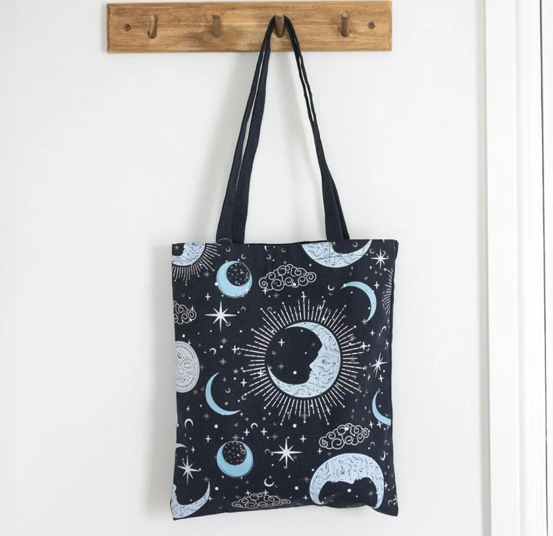 moon tote 2.png