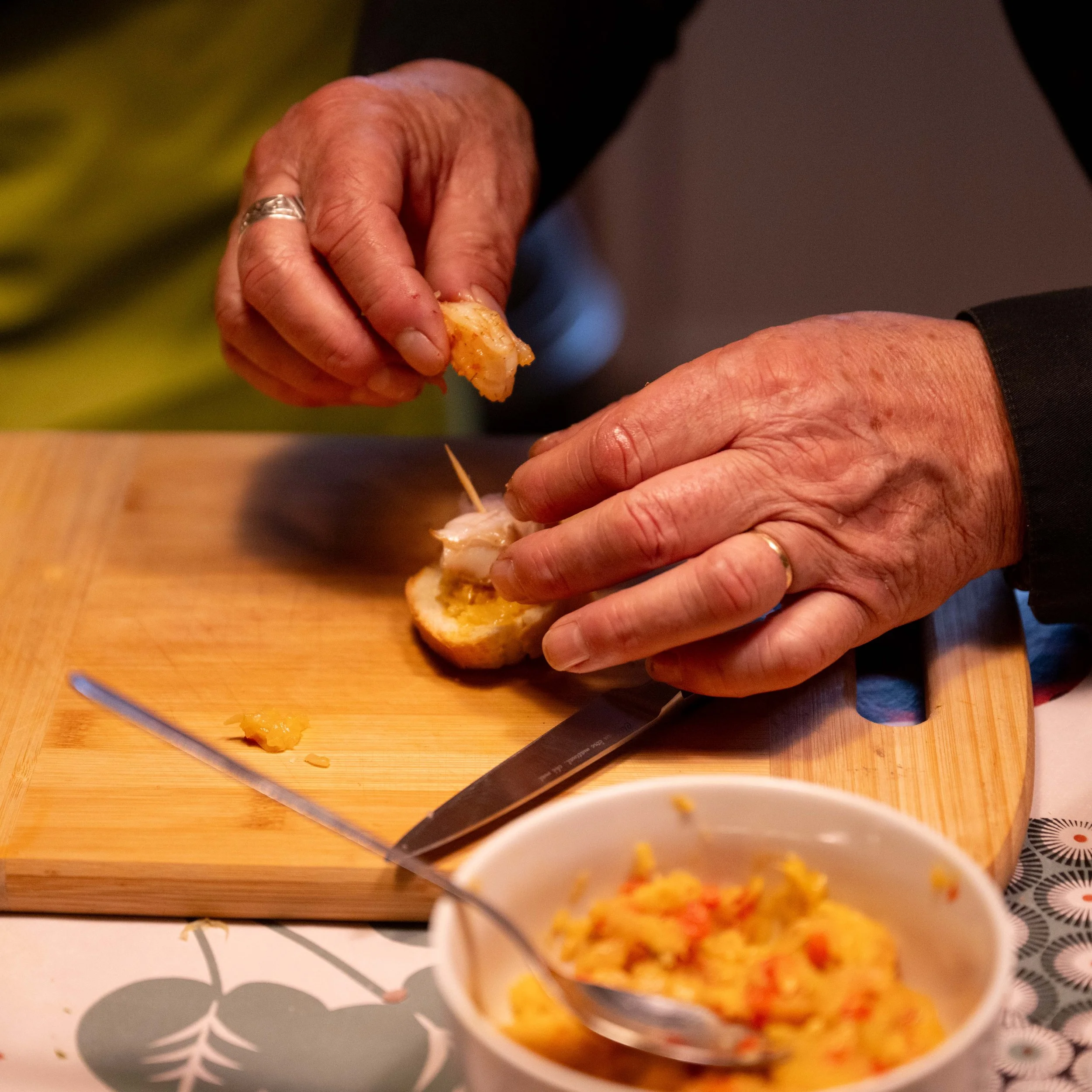 Mains fabriquant des tapas