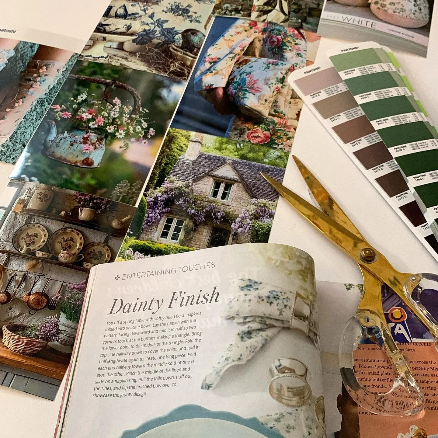 The research process is essential but always inspiring 💐💜&mdash;New collection loading&hellip;

#textiledesigner #surfacepatterndesign #floral #textileprints #handpaintedsigns #spring #cottage