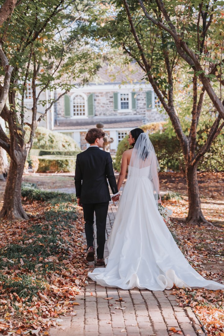 Emily + Cole 11032024 aplleford-42.jpg