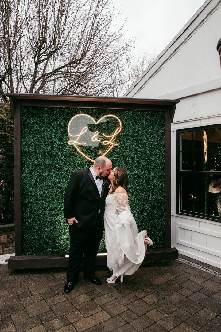 Laura and Luke Hamilton Manor-42.jpg