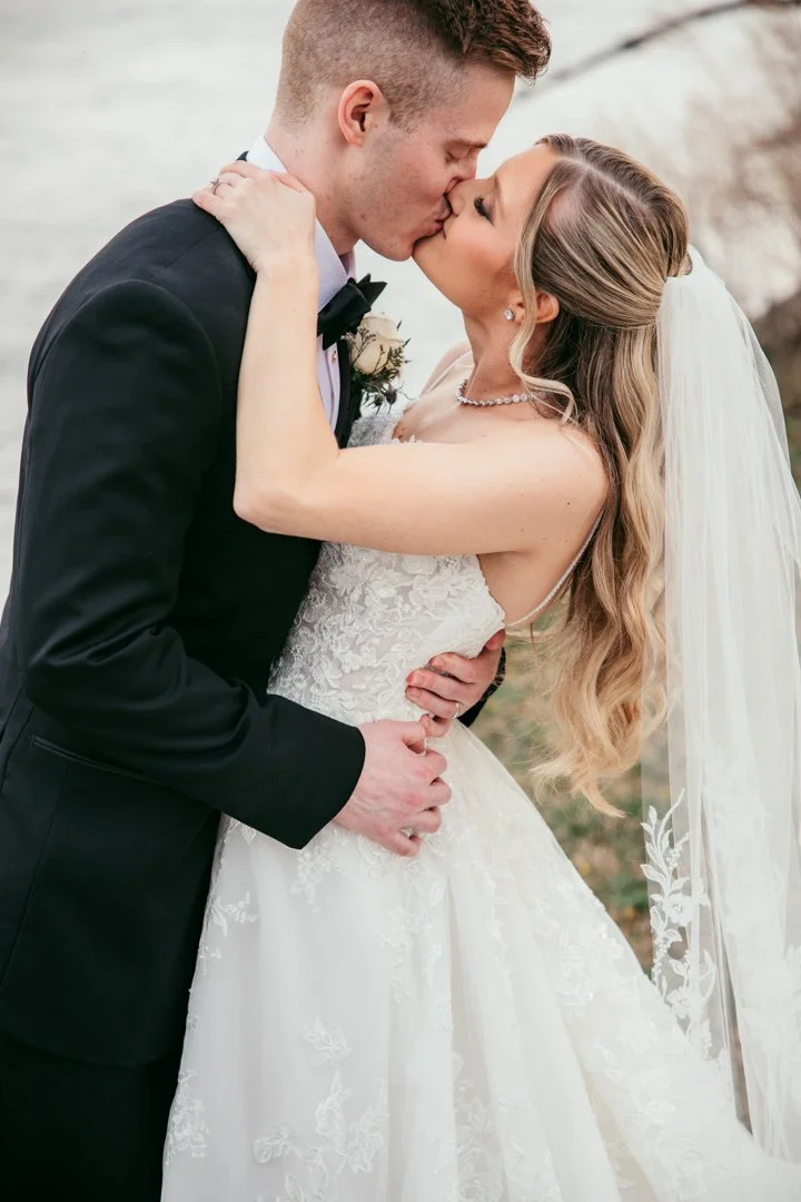 KRISTIN AND STEPHEN - PREVIEWS - 55.jpg
