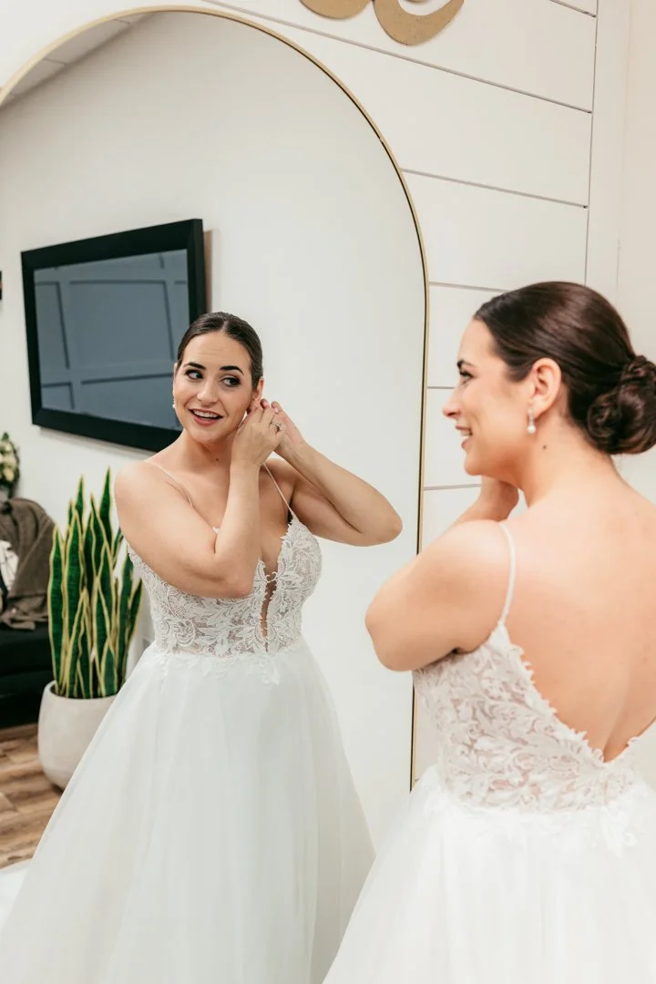 TAYLOR AND JOE - PREVIEWS - 13.jpg