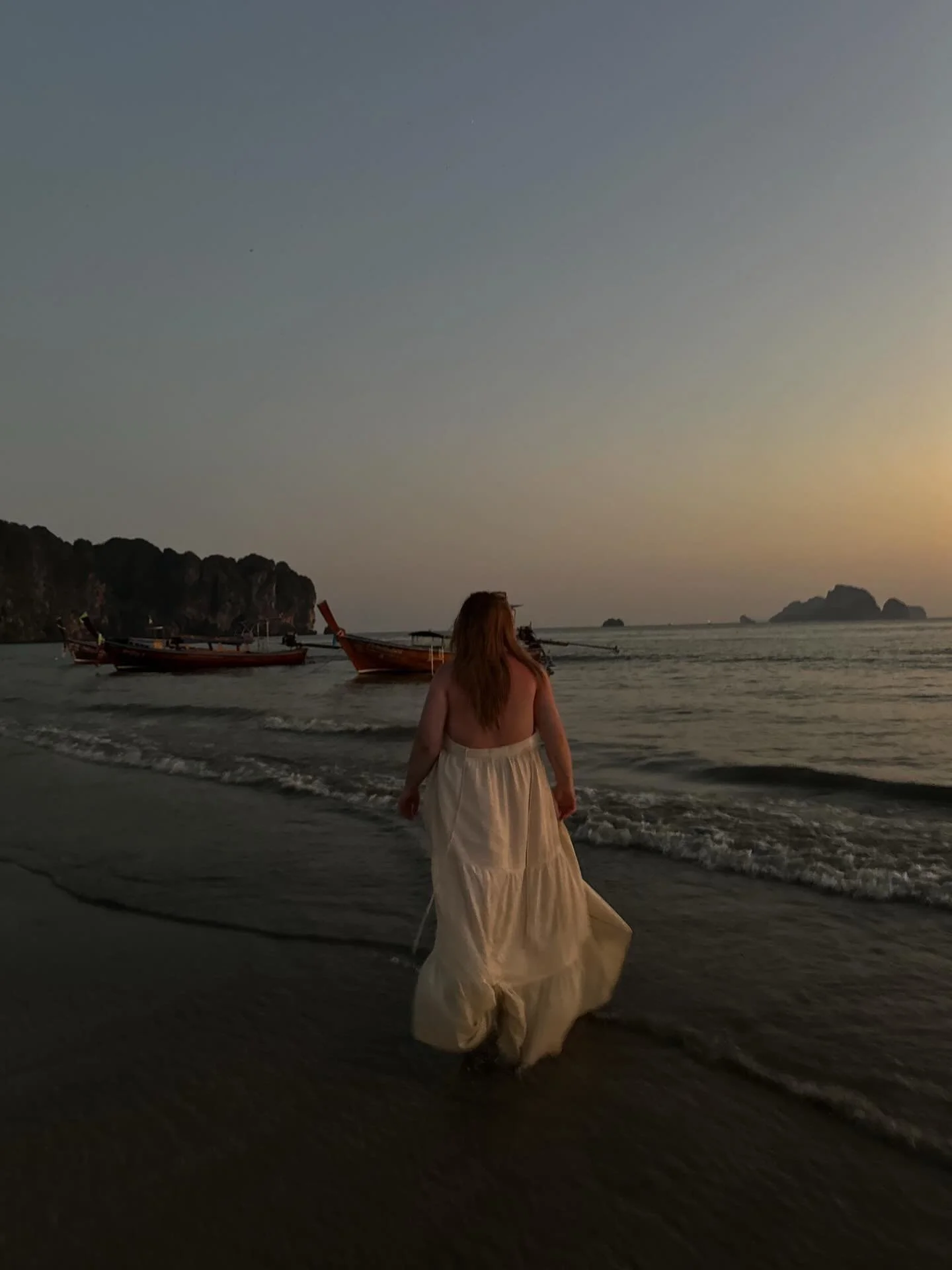 🏝️🌴🦋🦎🌅🐒🏝️

Swaippaa nii n&auml;&auml;t apinan

#krabi #thaimaa #valokuvaus #matkustelu #thailand