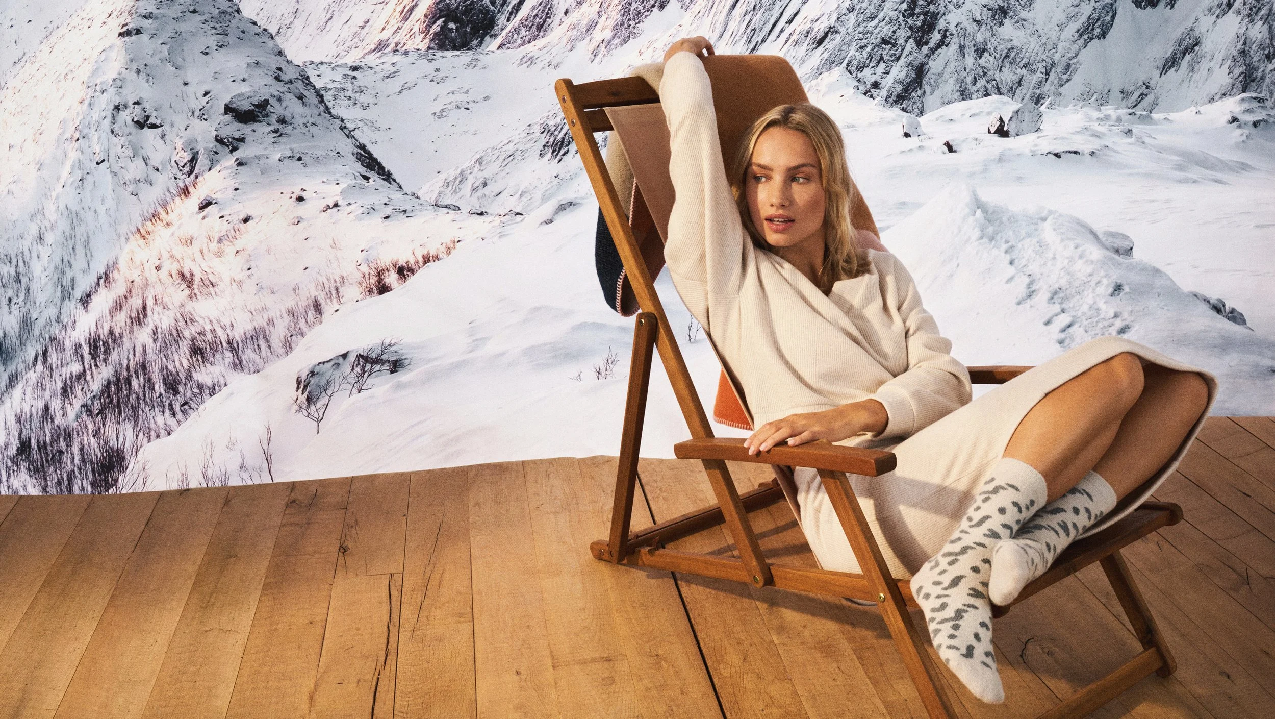 ESPRIT_FW249633_231122.jpg