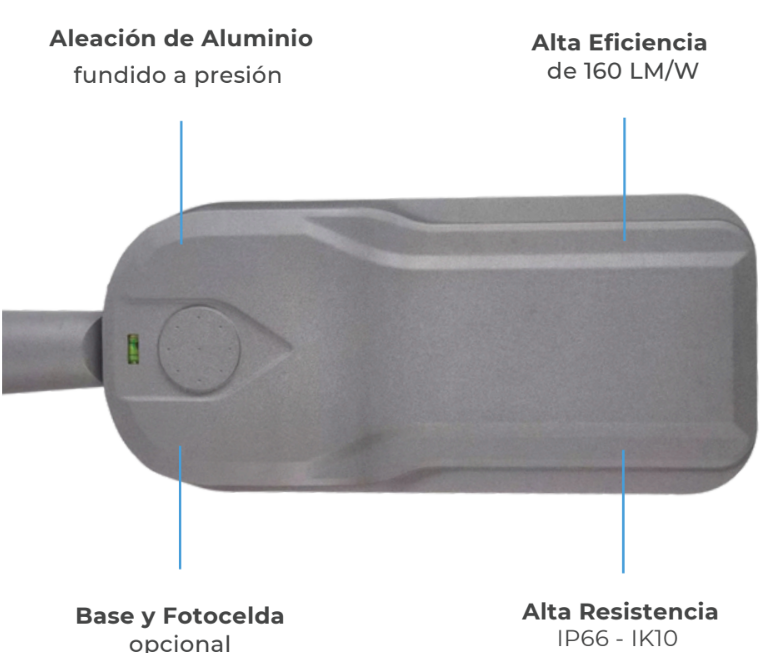 Vista superior de una luminaria LED de calle hecha de aleación de aluminio fundido a presión. Tiene alta eficiencia de 160 LM/W y alta resistencia con clasificaciones IP66 - IK10. Incluye una base opcional para fotocelda.