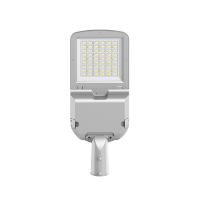 Lámpara LED de calle gris con múltiples luces pequeñas en un diseño rectangular.