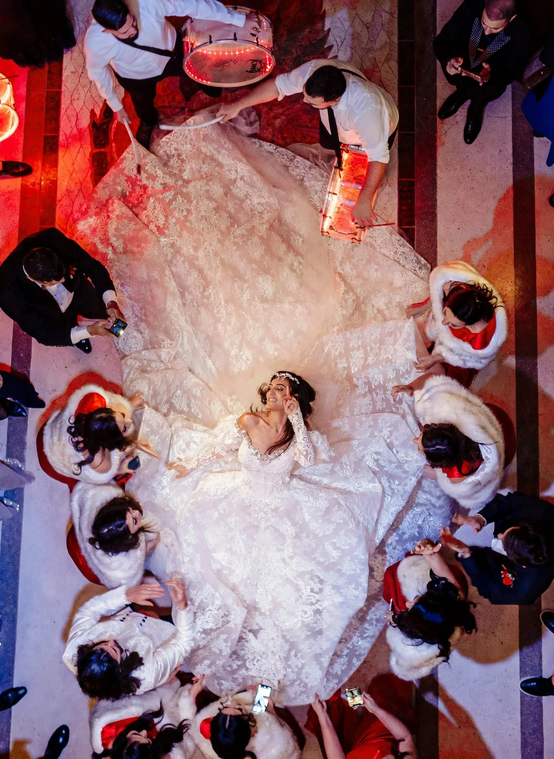 bride dancing main hall chateau challain - flavio bandiera.jpg