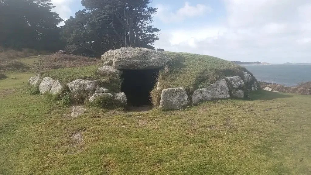 Scilly’s Entrance Graves