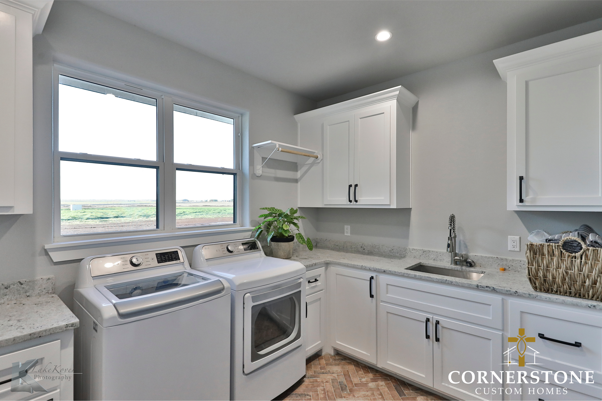 Cornerstone-Custom-Homes-Rustic-Retreat (33).png