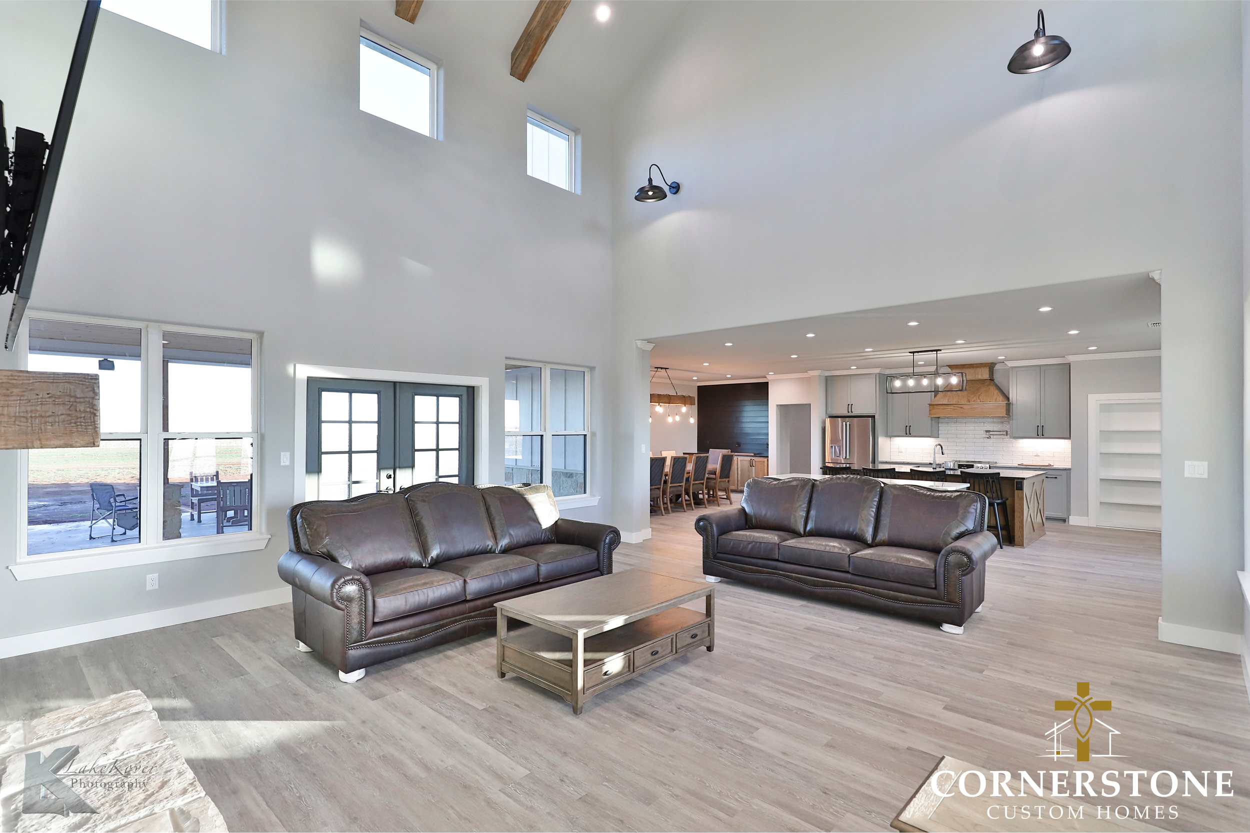 Cornerstone-Custom-Homes-Rustic-Retreat (4).png