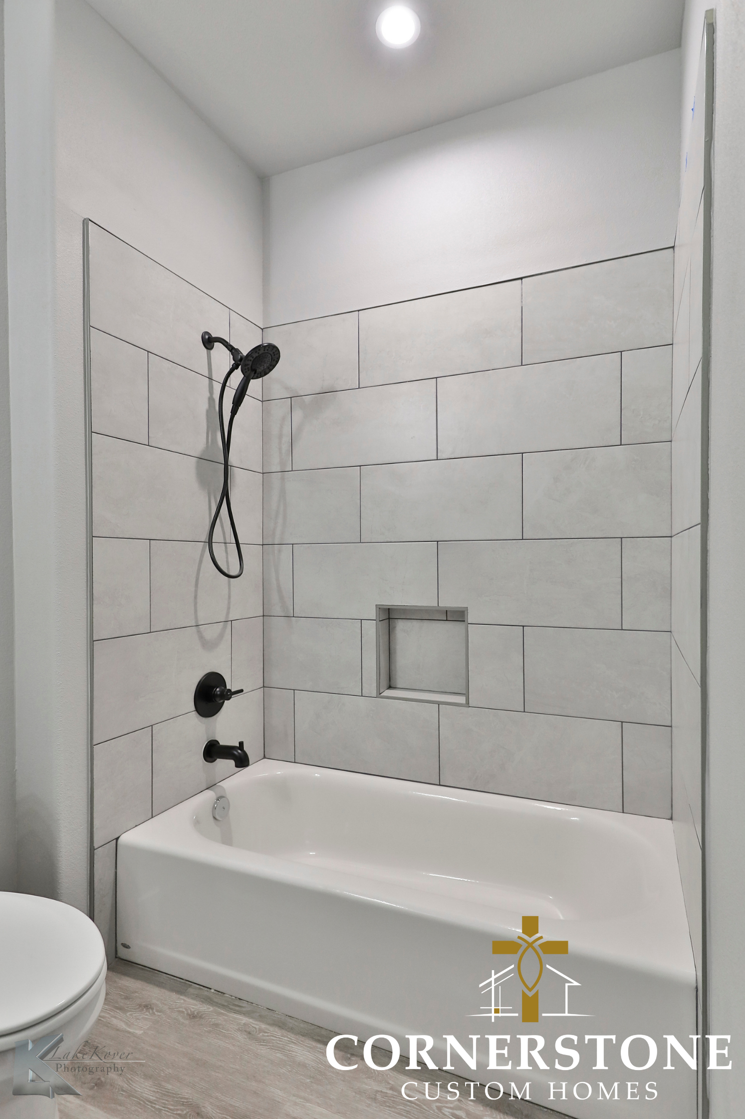 Cornerstone-Custom-Homes-Rustic-Retreat (64).png