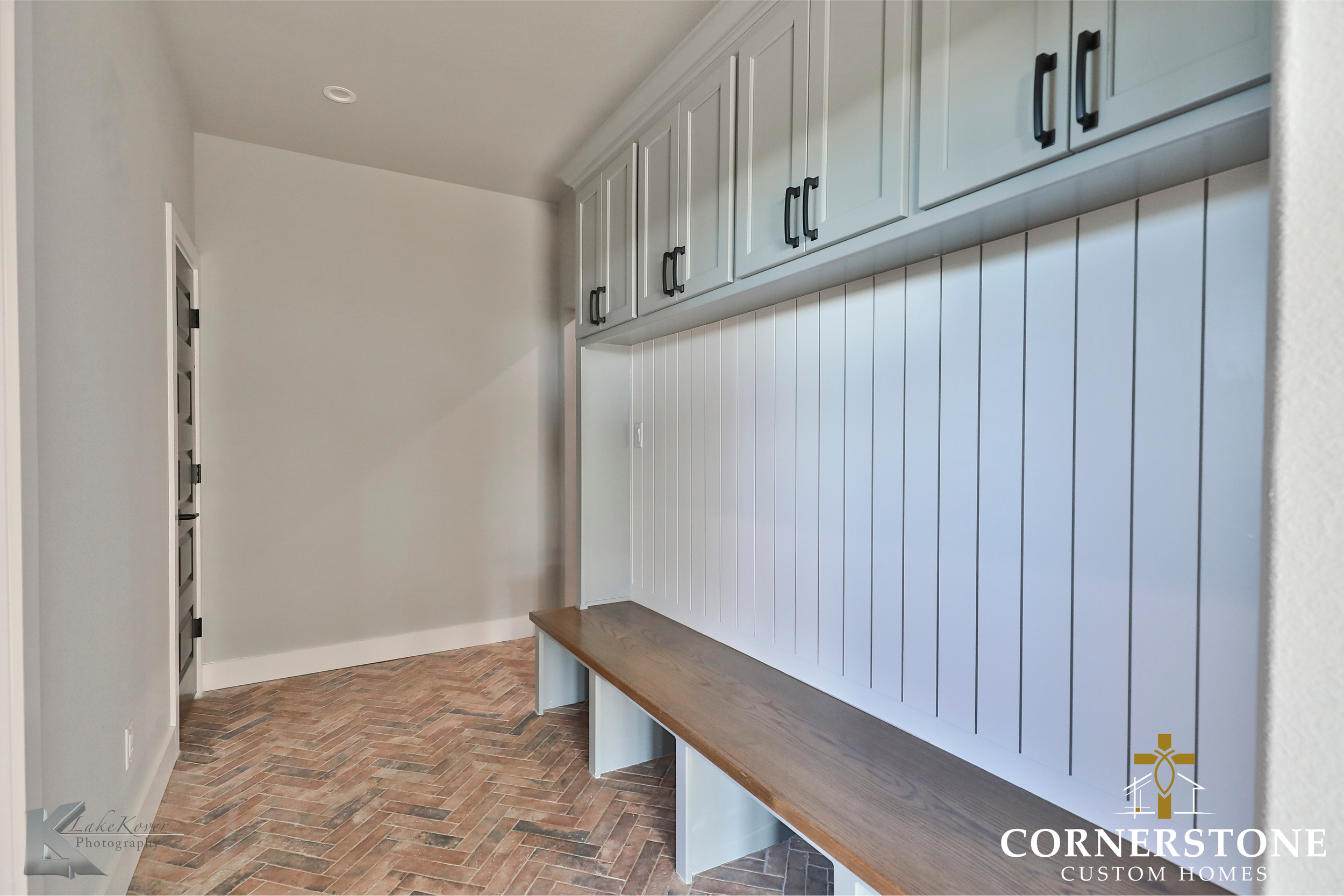 Cornerstone-Custom-Homes-Rustic-Retreat (34).png