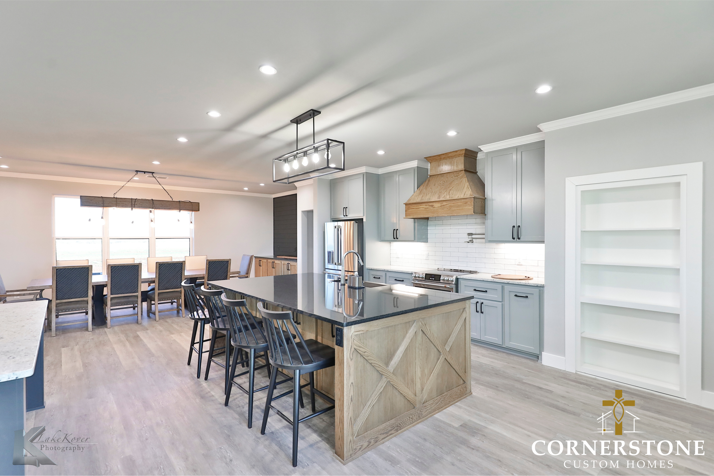 Cornerstone-Custom-Homes-Rustic-Retreat (49).png