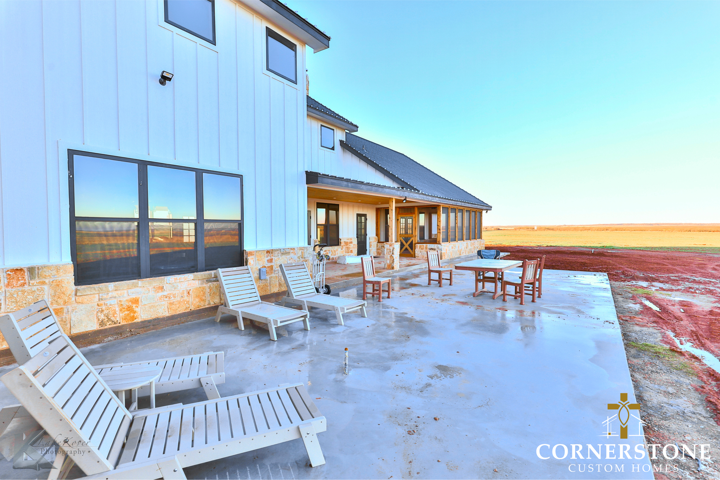 Cornerstone-Custom-Homes-Rustic-Retreat (26).png